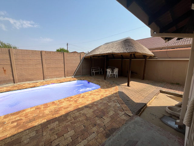 3 Bedroom Property for Sale in Riebeeckstad Free State